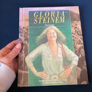 VTG 1988 Gloria Steinem Young Adult American Woman of Achievement Illustrated